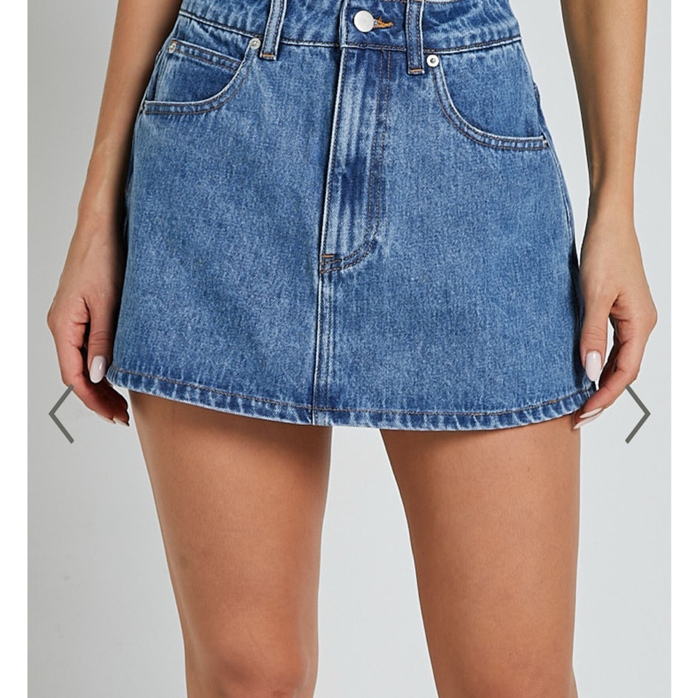 Showpo HARRIET SKORT - MID WAISTED RECYCLED DENIM SKORT IN MID BLUE WASH- Size 6